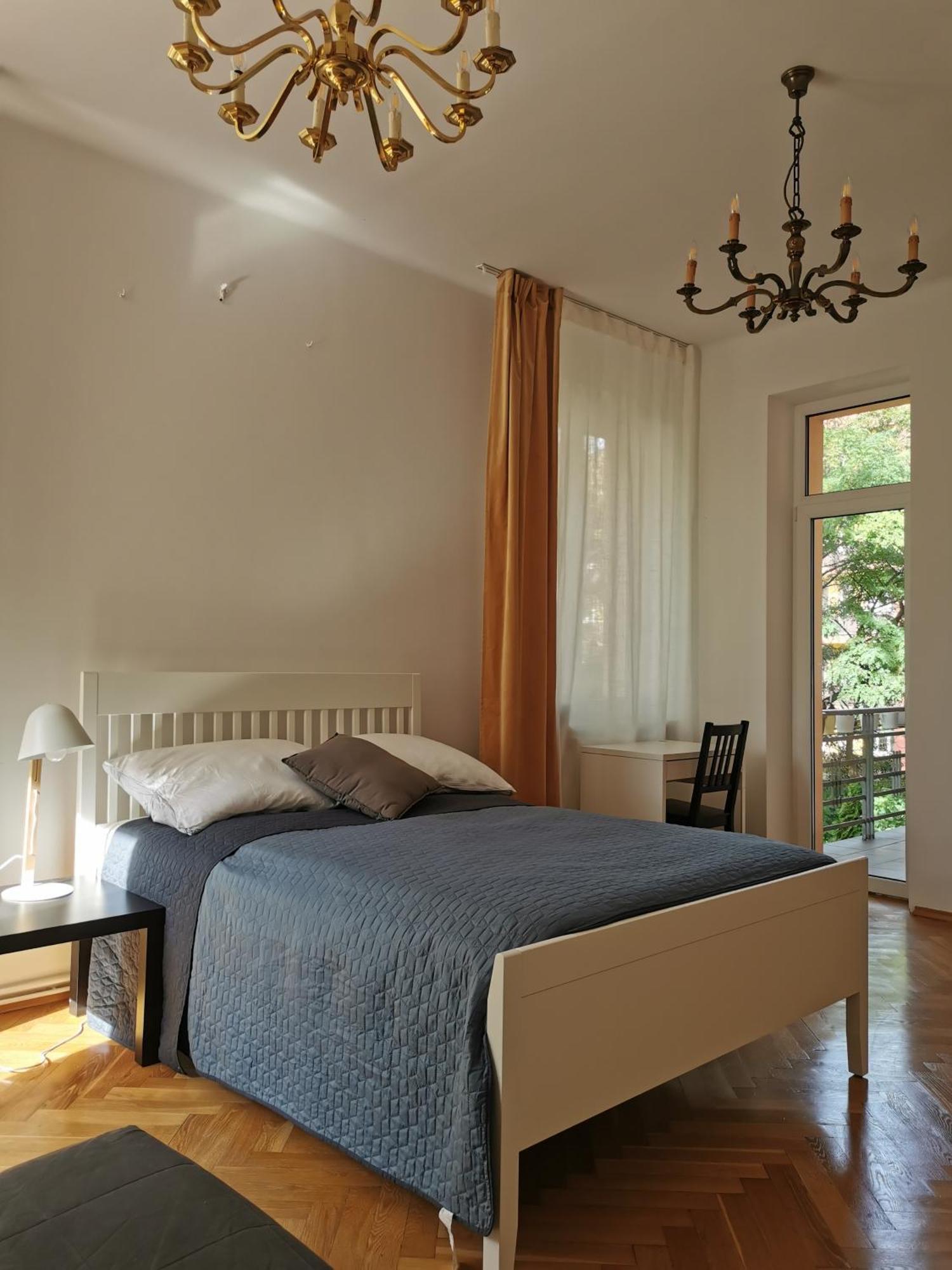Cozy Spacious Apartment With Balcony Krakau Buitenkant foto