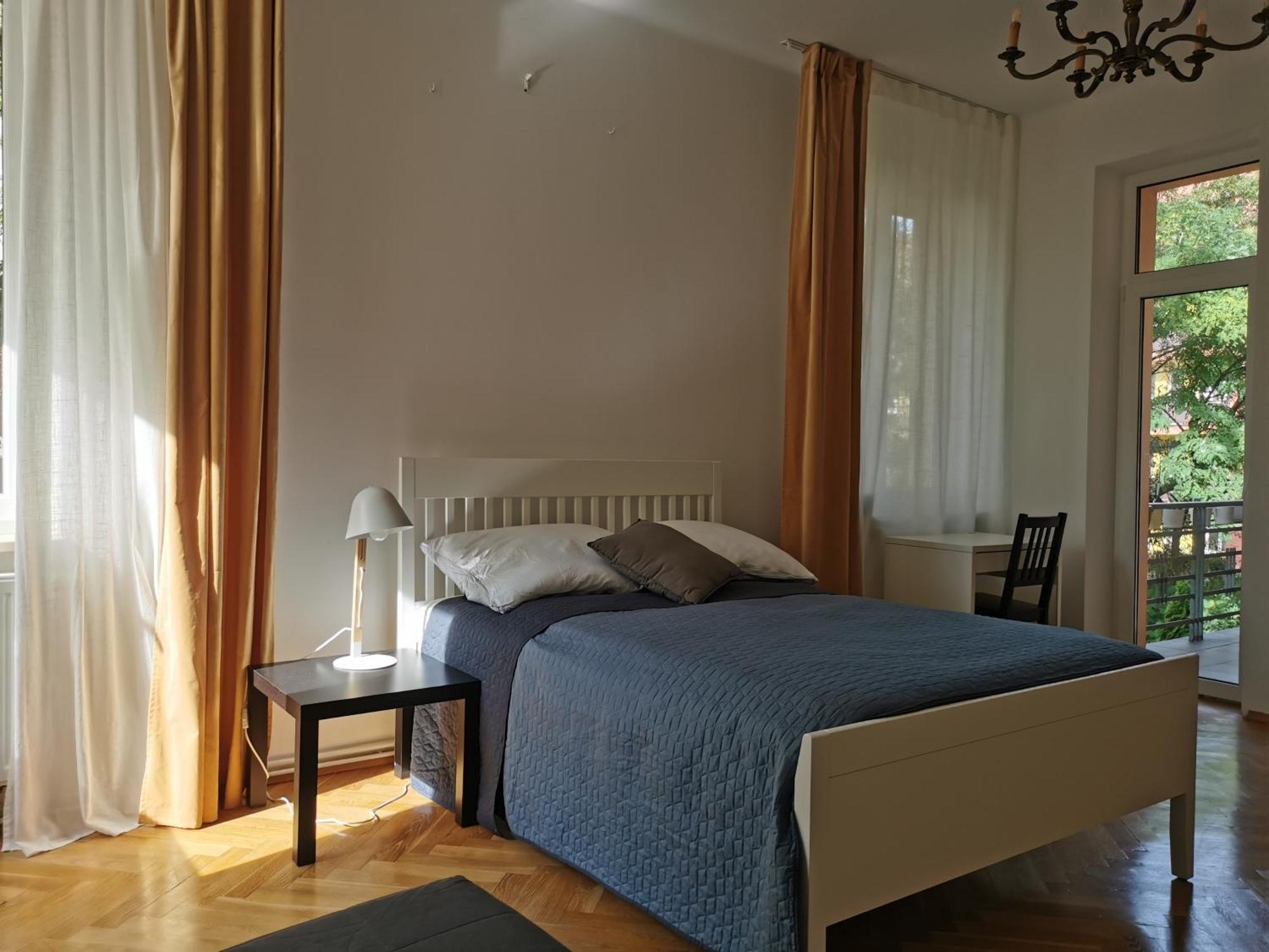 Cozy Spacious Apartment With Balcony Krakau Buitenkant foto